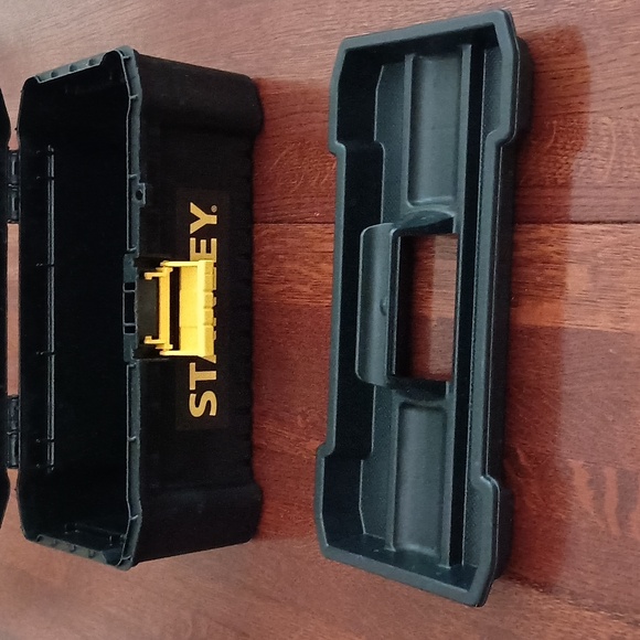 NWT Stanley Essential Tool Box - Picture 4 of 8